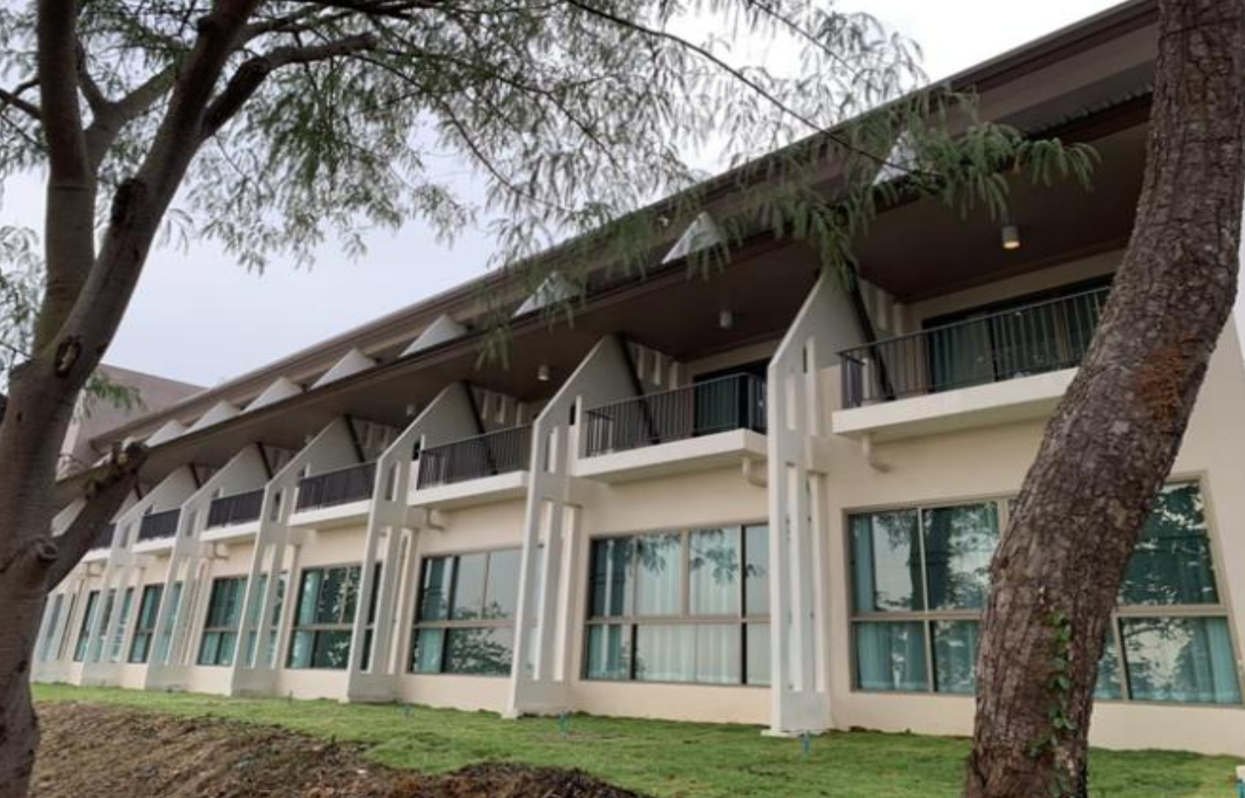 Group of University of Phayao's Hotel Euang Ngoen and Fa Mui